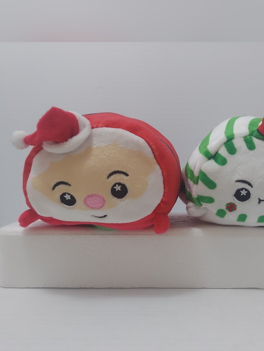 2 Moosh Moosh Plush 5" Flip-Ems (2-in-1) Christmas Green Red Mintie & Santa Elf